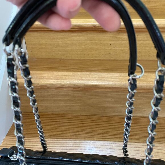 Women's Black Diamond Pattern Bag - Picture 12 of 14